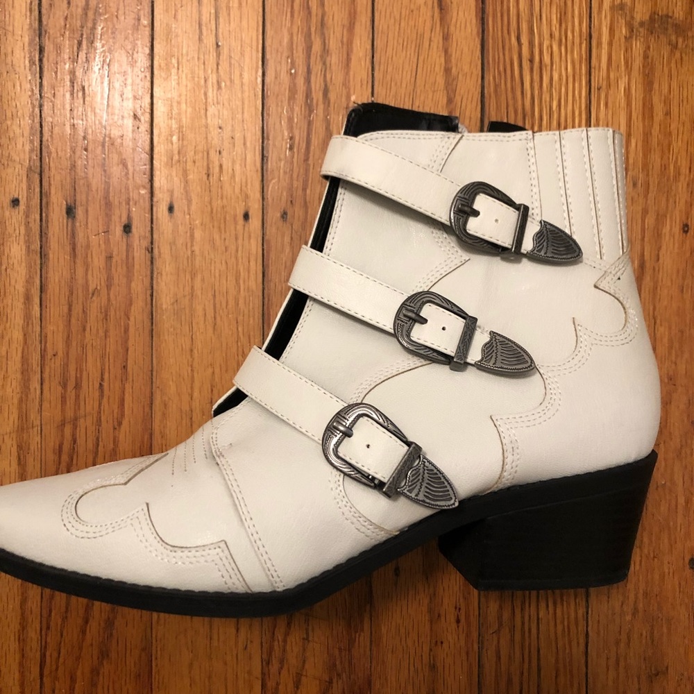 Western white booties size 11
